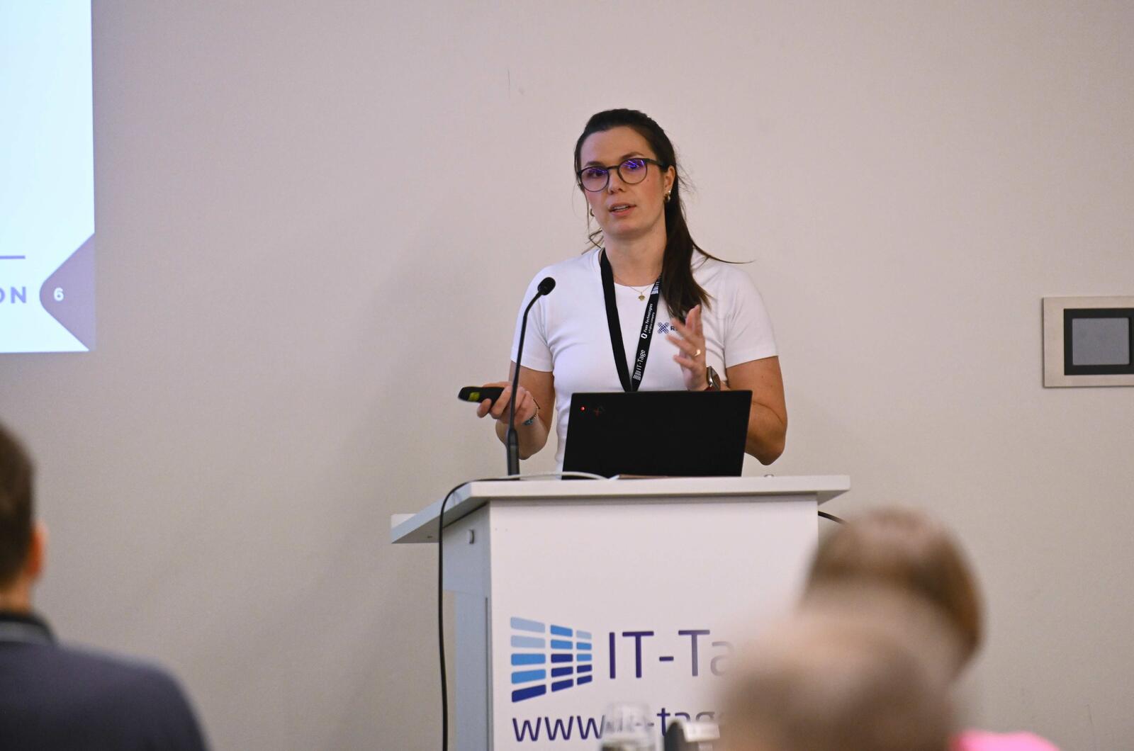 Konferenz für Software-Entwicklung und IT-Betrieb <br>© IT-Tage / Alkmene Verlag Konferenz für Software-Entwicklung und IT-Betrieb <br>© IT-Tage / Alkmene Verlag