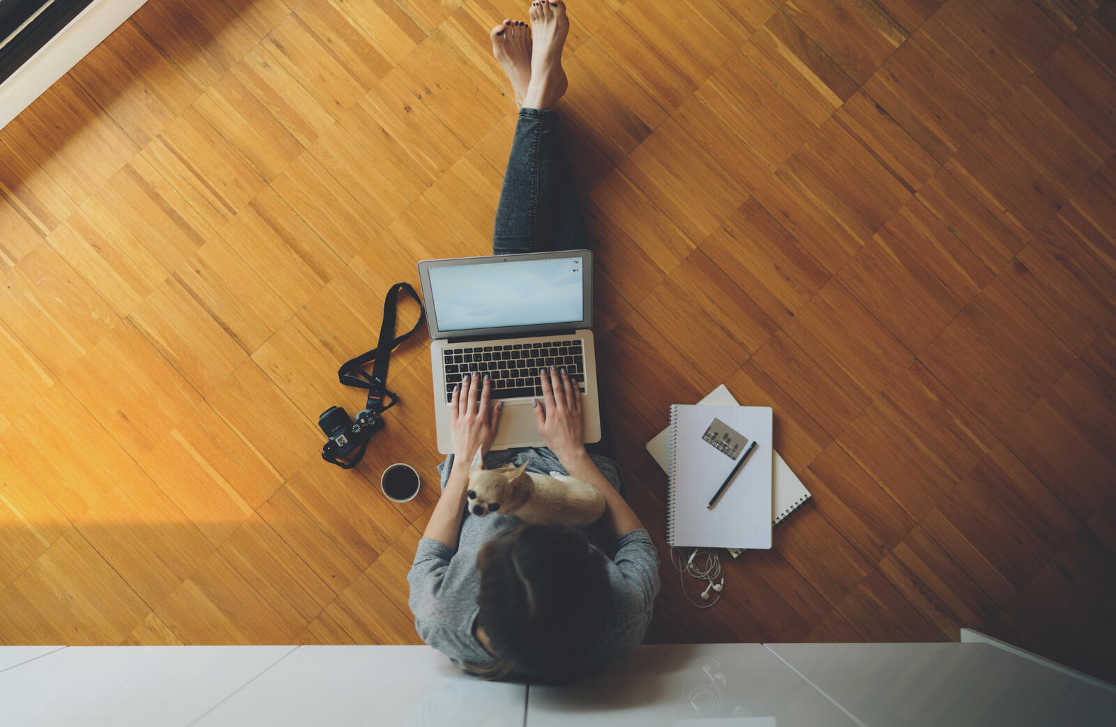 Entspannt online lernen macht Spaß! <br>© Shutterstock: JKstock